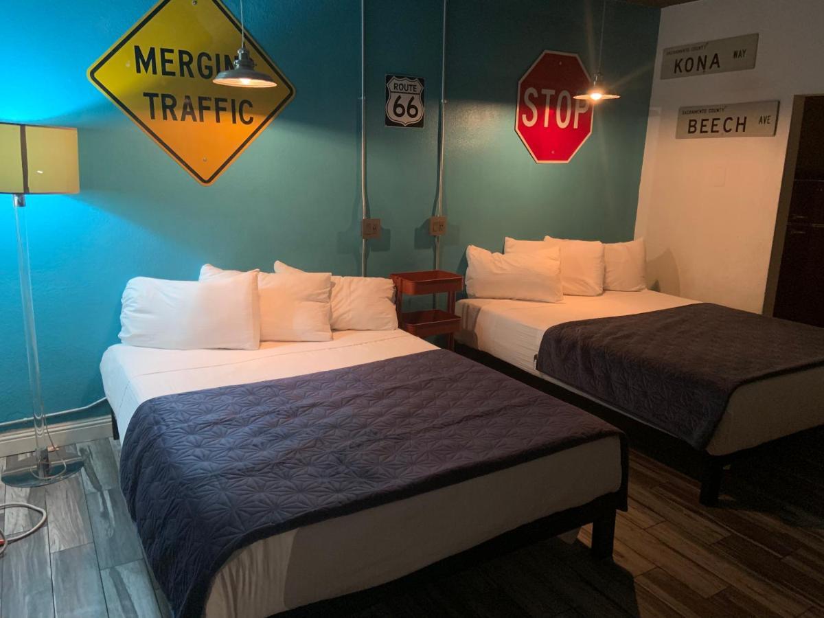 Desert Hills Motel ลาสเวกัส ภายนอก รูปภาพ
